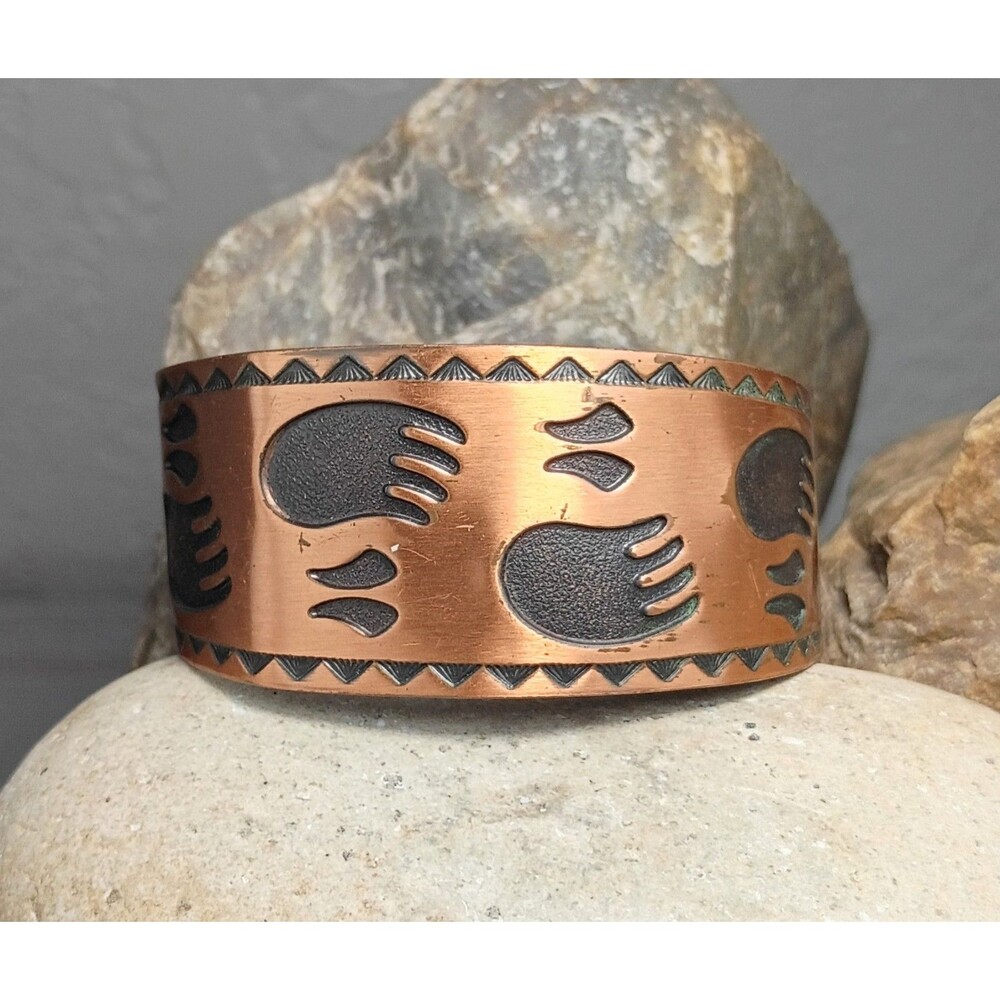 Vintage ⁠Bell Trading Company Bear Claw Solid Copper Cuff Bracelet
